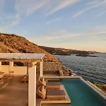 Aoto فيلة