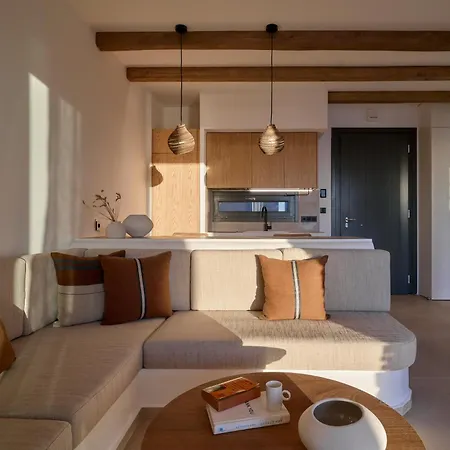 Aoto Villa *