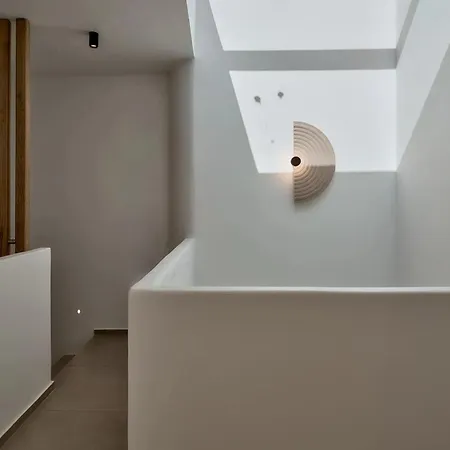 Aoto Villa